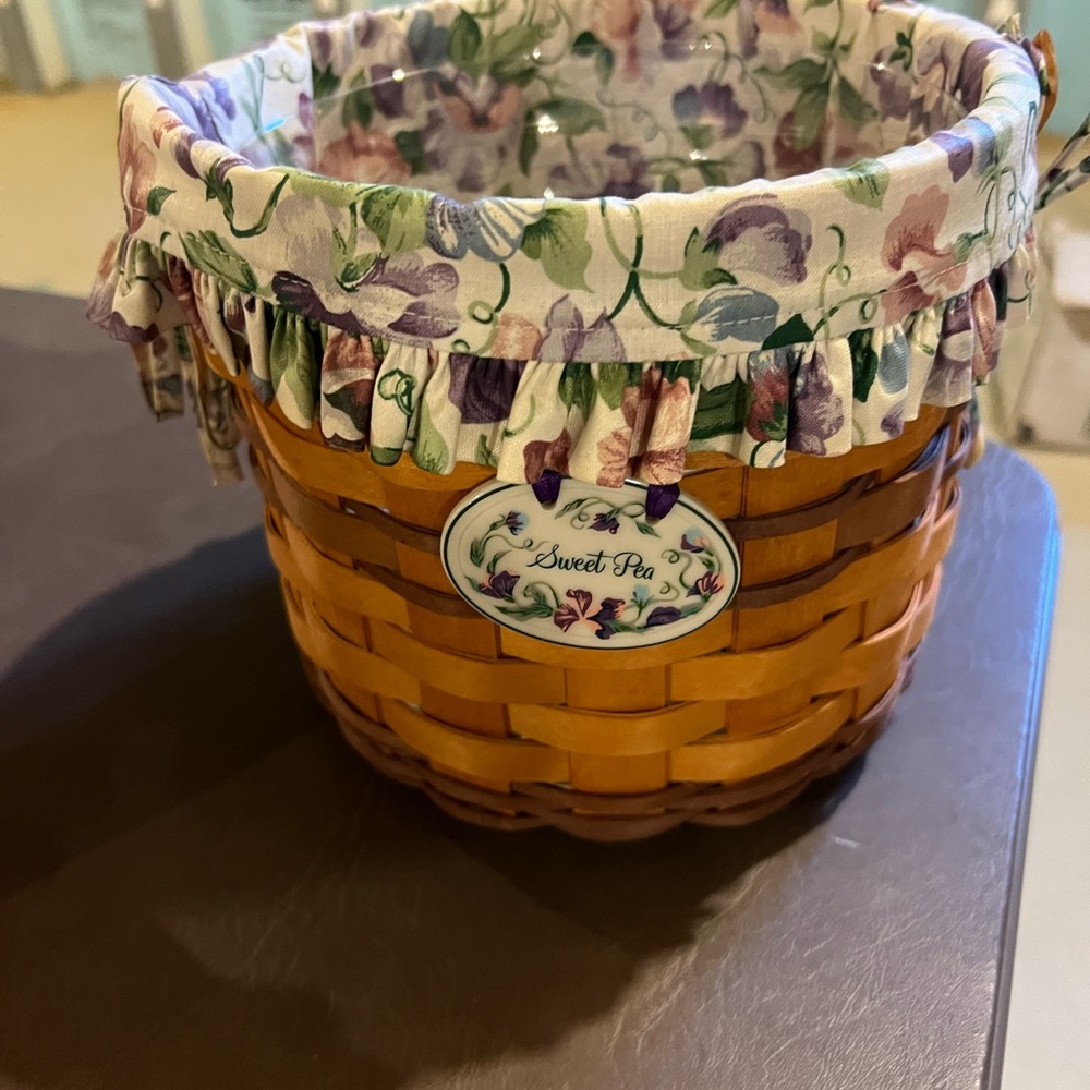 Longaberger Sweet Pea Floral Basket with Liner